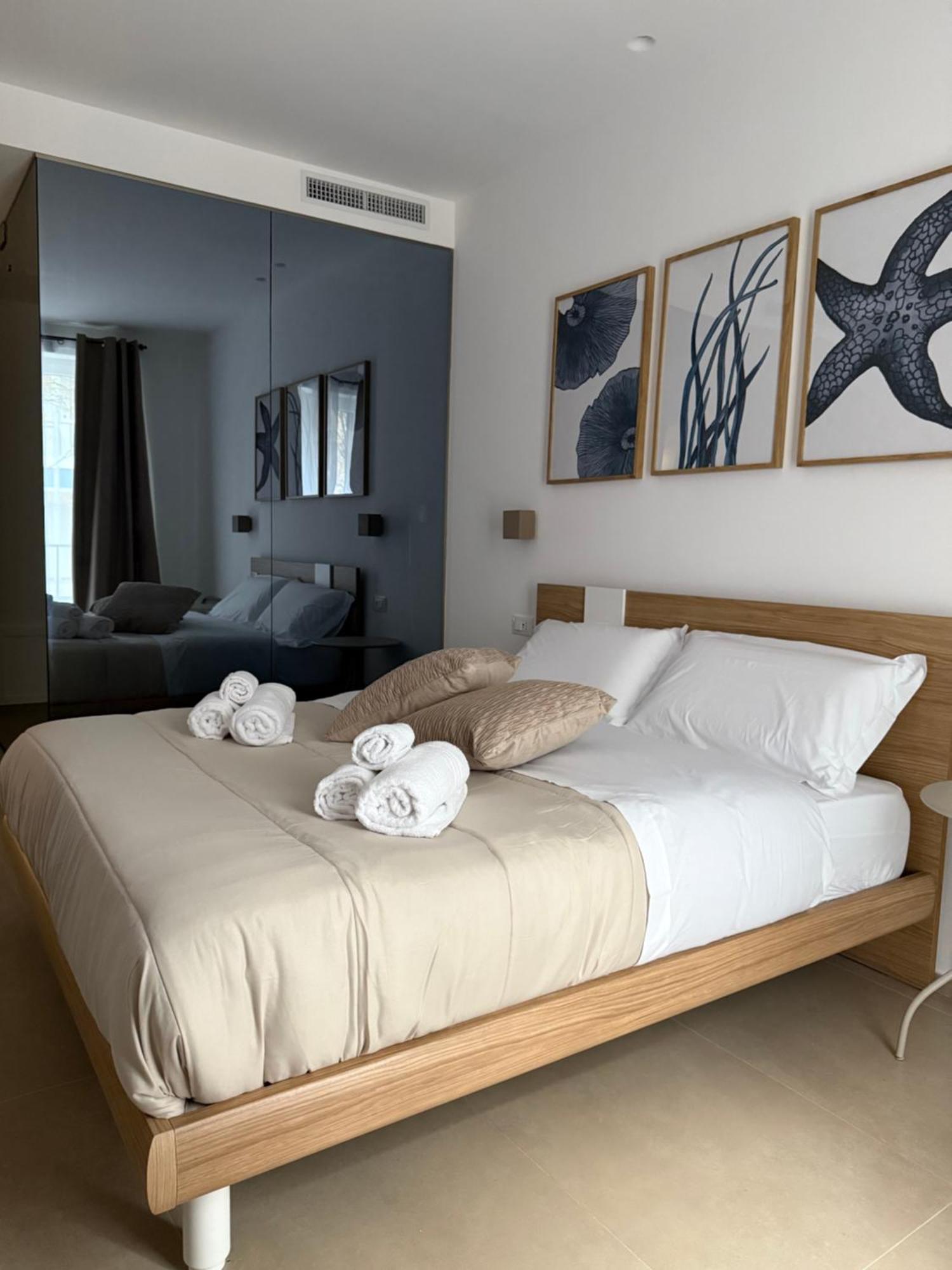Santa Rosalia Suites Palermo Buitenkant foto