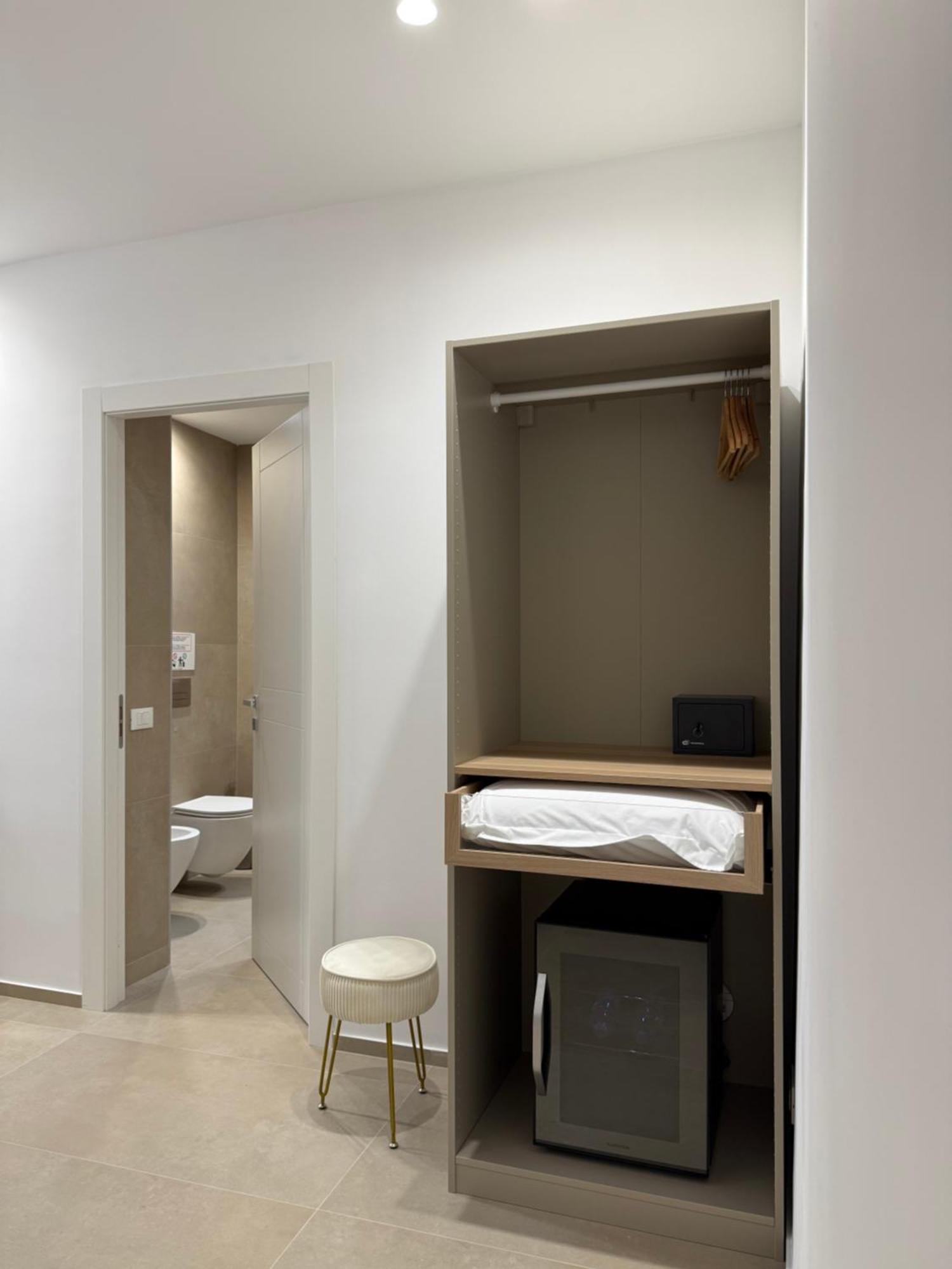 Santa Rosalia Suites Palermo Buitenkant foto