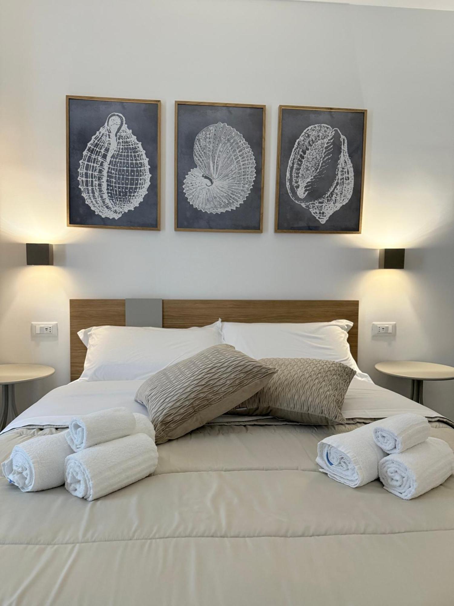 Santa Rosalia Suites Palermo Buitenkant foto