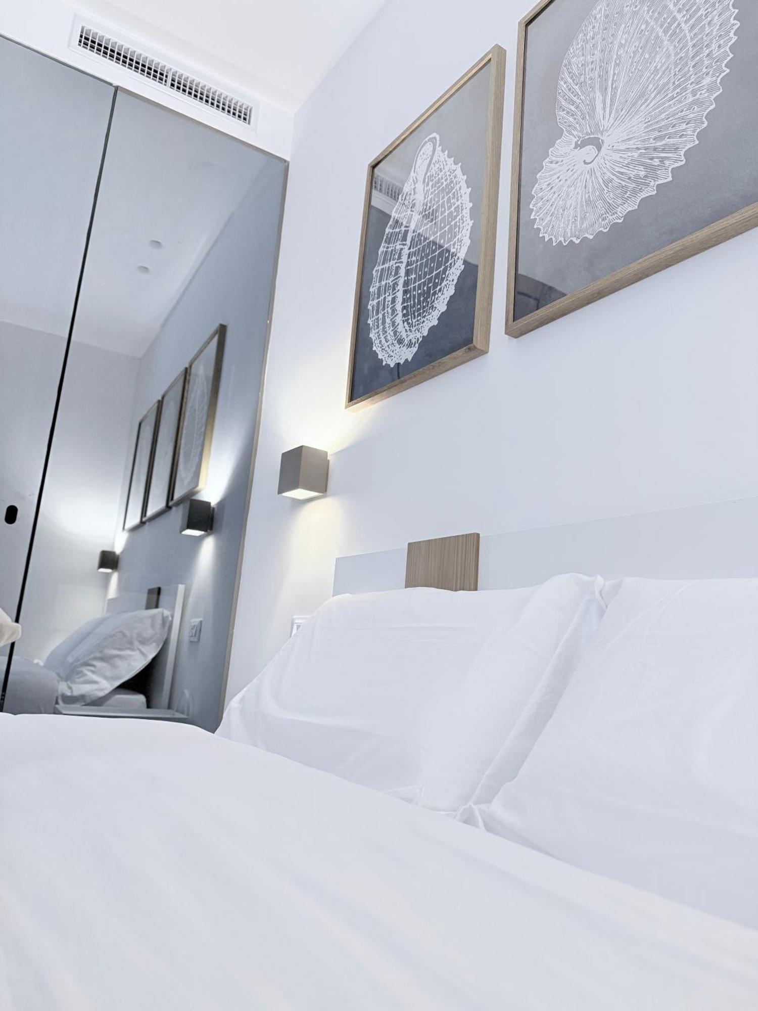 Santa Rosalia Suites Palermo Buitenkant foto